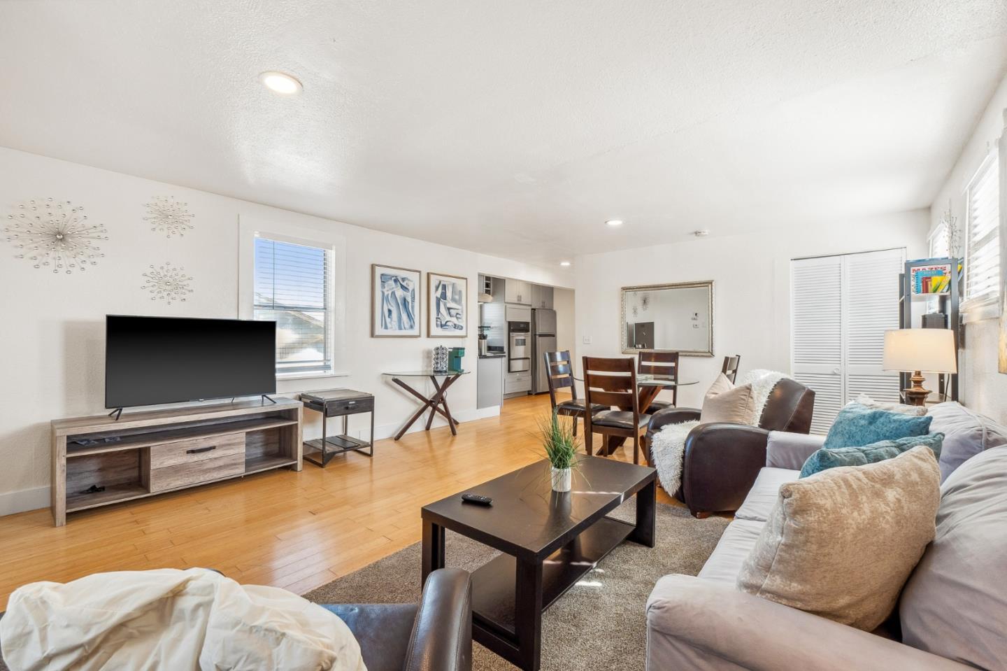 Detail Gallery Image 22 of 59 For 2443-2445 24th Ave, Oakland,  CA 94601 - – Beds | – Baths