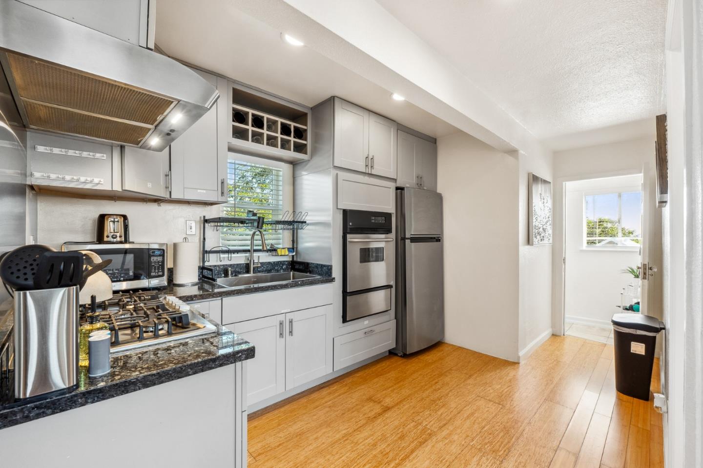 Detail Gallery Image 25 of 59 For 2443-2445 24th Ave, Oakland,  CA 94601 - – Beds | – Baths