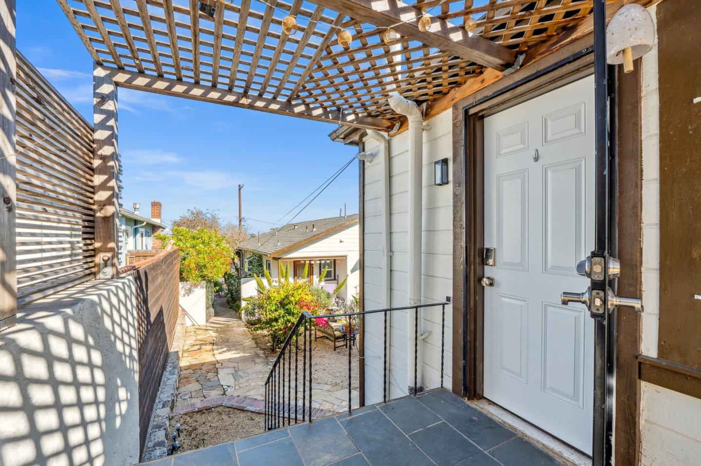 Detail Gallery Image 5 of 59 For 2443-2445 24th Ave, Oakland,  CA 94601 - – Beds | – Baths