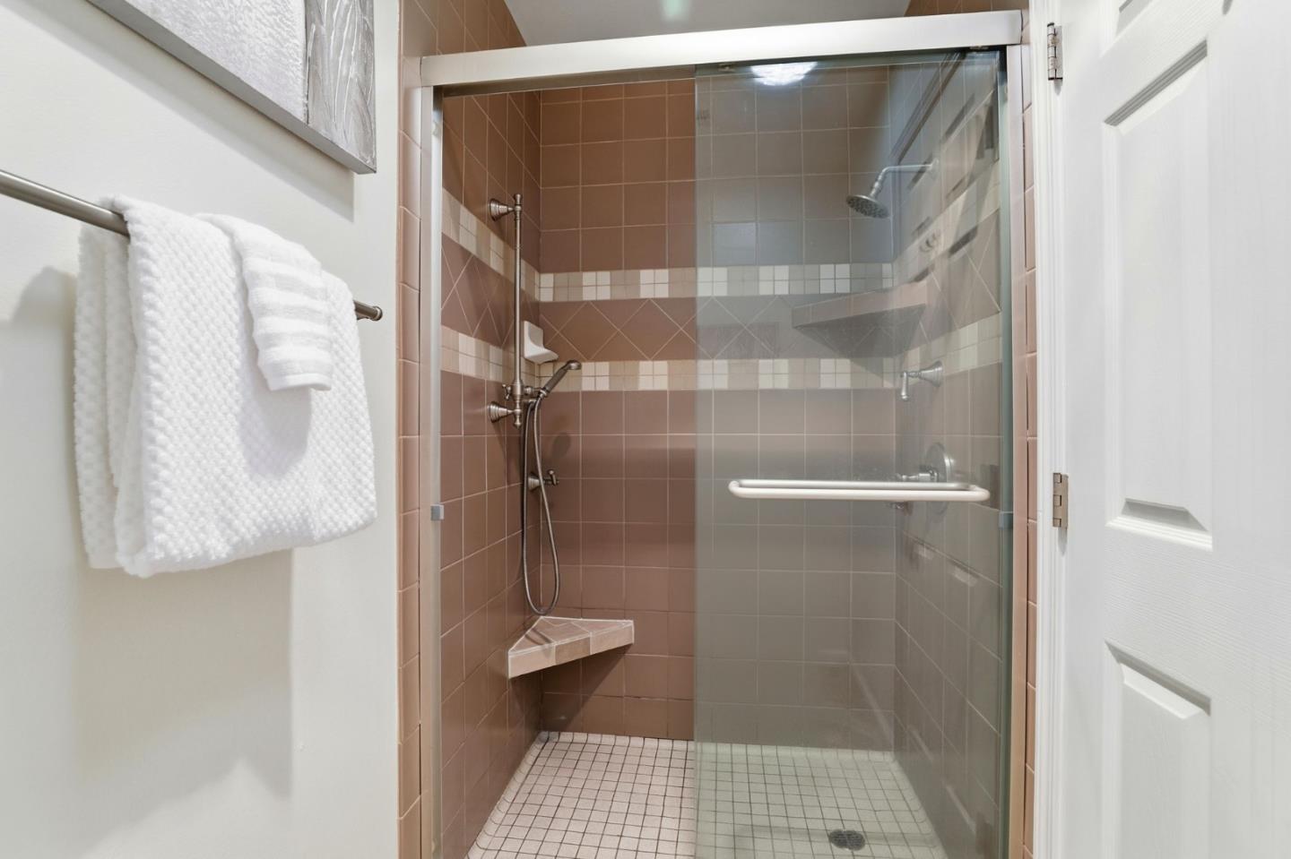 Photo #22: ML82037484 Listing: Photo #22