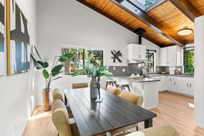 Detail Gallery Image 10 of 42 For 235 Beverly Pl, Pacifica,  CA 94044 - 3 Beds | 2 Baths