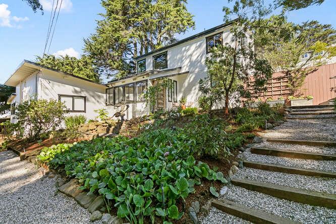 Detail Gallery Image 37 of 42 For 235 Beverly Pl, Pacifica,  CA 94044 - 3 Beds | 2 Baths