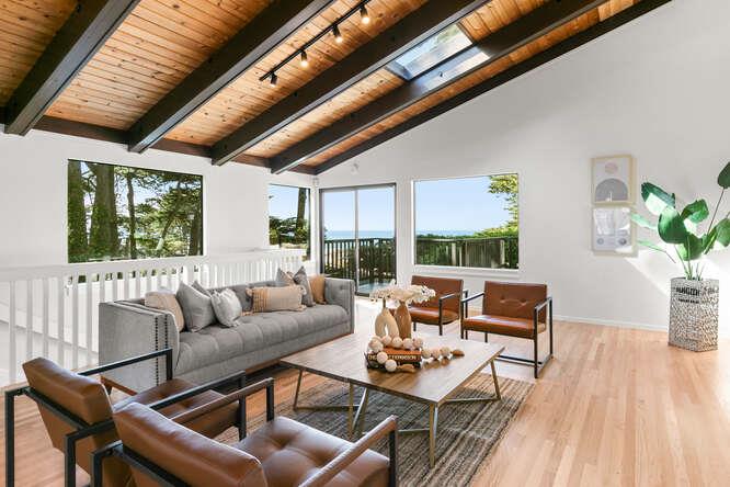 Detail Gallery Image 5 of 42 For 235 Beverly Pl, Pacifica,  CA 94044 - 3 Beds | 2 Baths