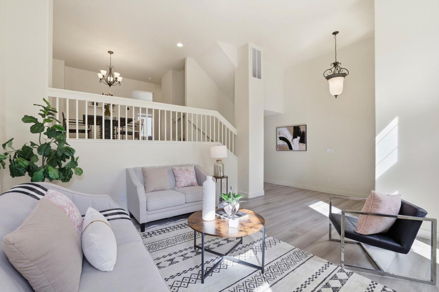 Photo #10: ML82037489 Listing: Photo #10