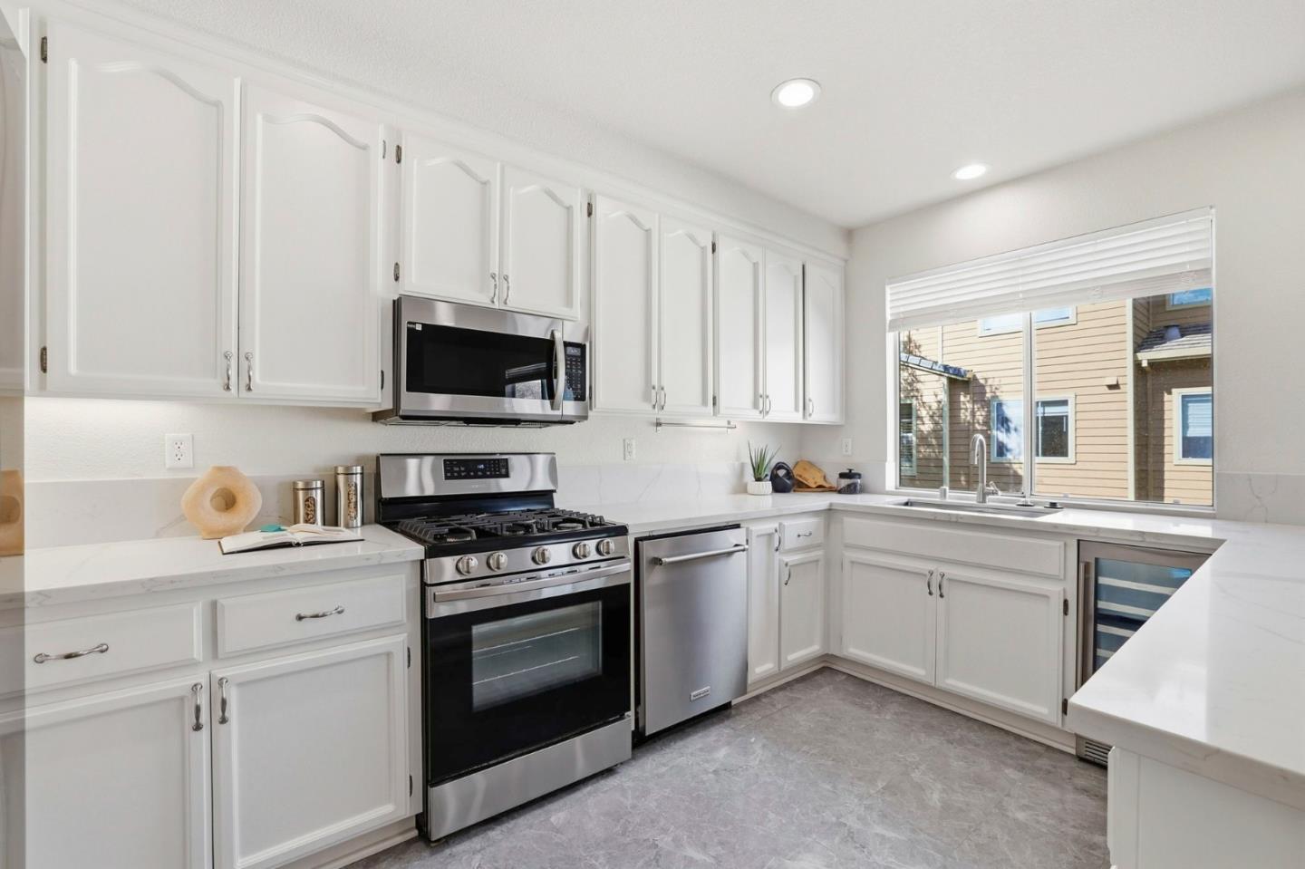 Photo #16: ML82037489 Listing: Photo #16