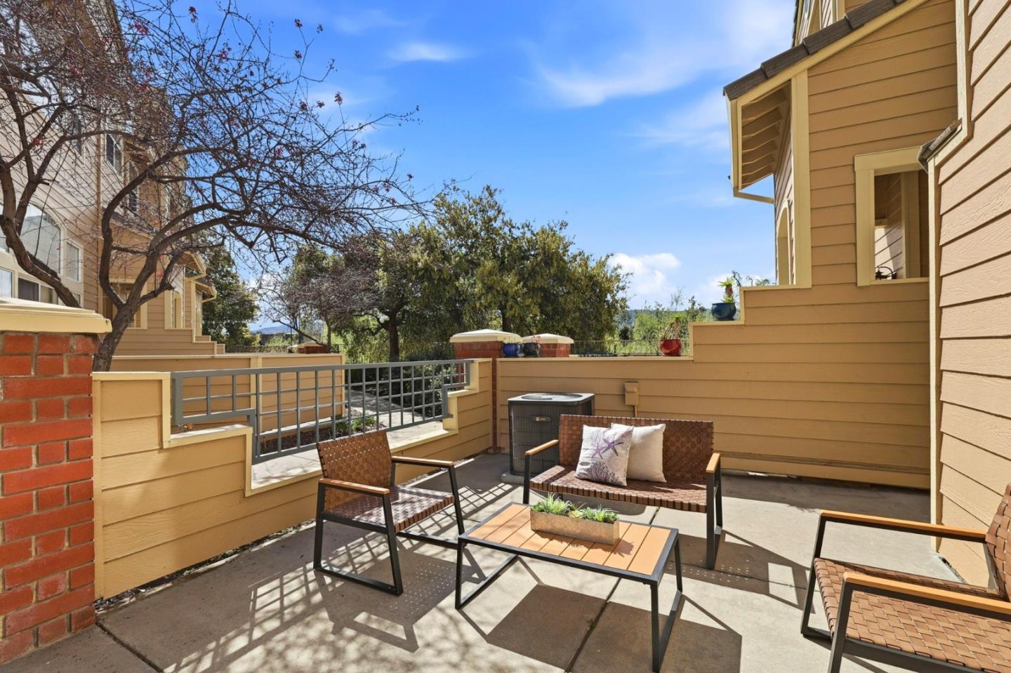 Photo #4: ML82037489 Listing: Photo #4