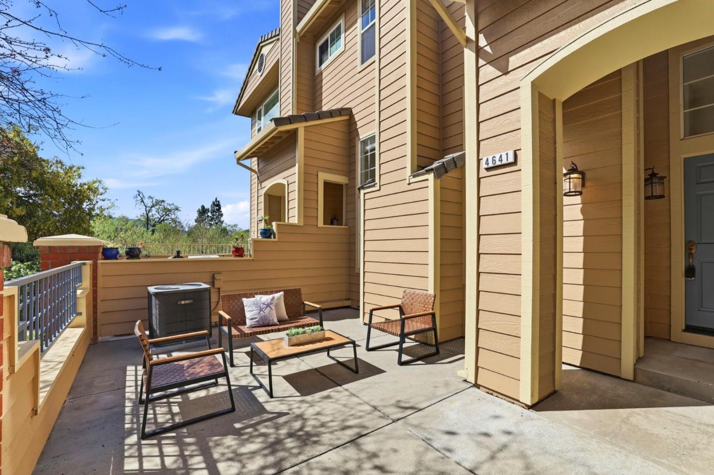 Photo #6: ML82037489 Listing: Photo #6