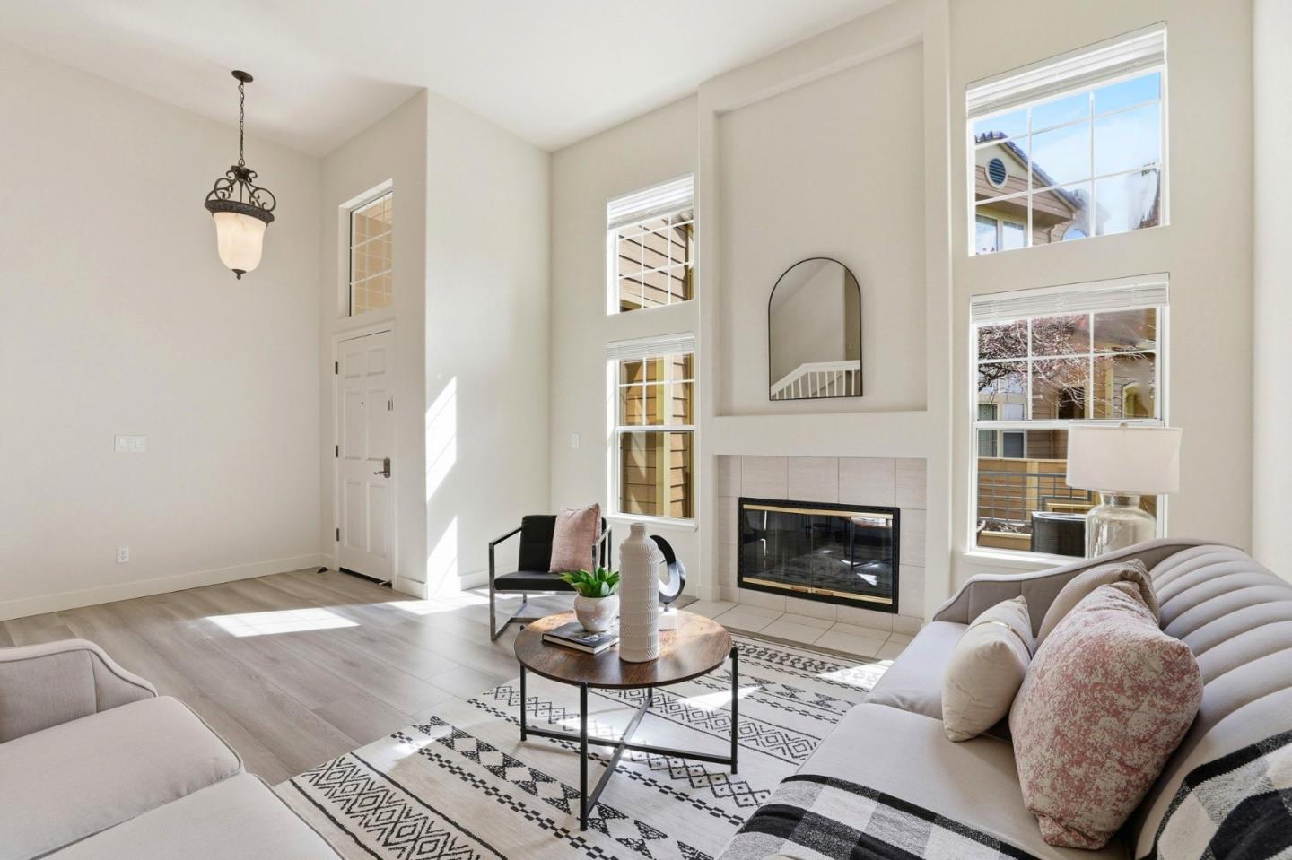 Photo #7: ML82037489 Listing: Photo #7