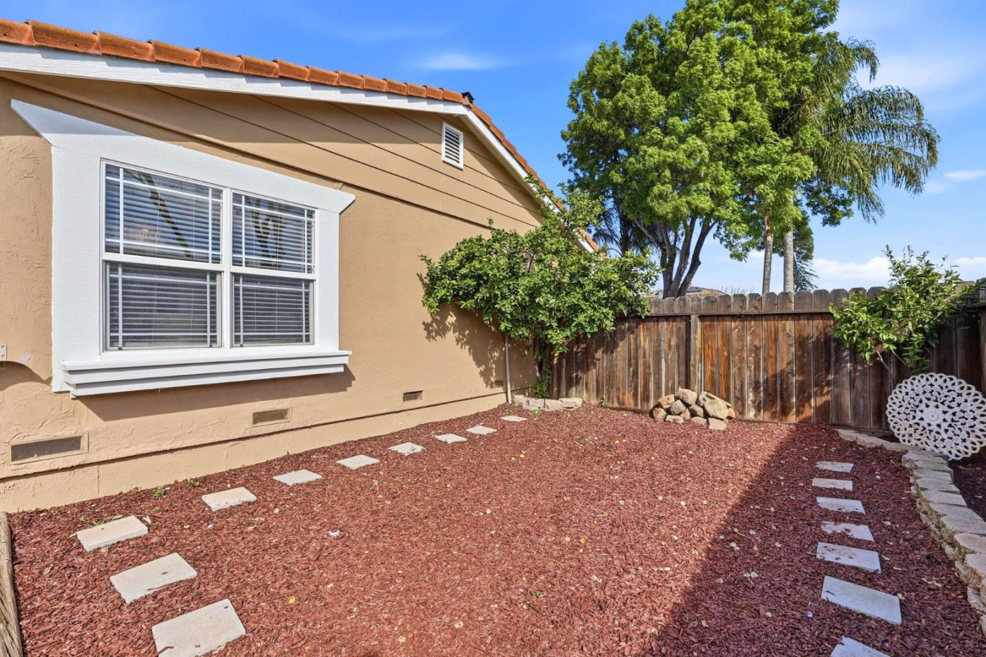 Detail Gallery Image 40 of 44 For 536 Glenburry Way, San Jose,  CA 95123 - 3 Beds | 2 Baths