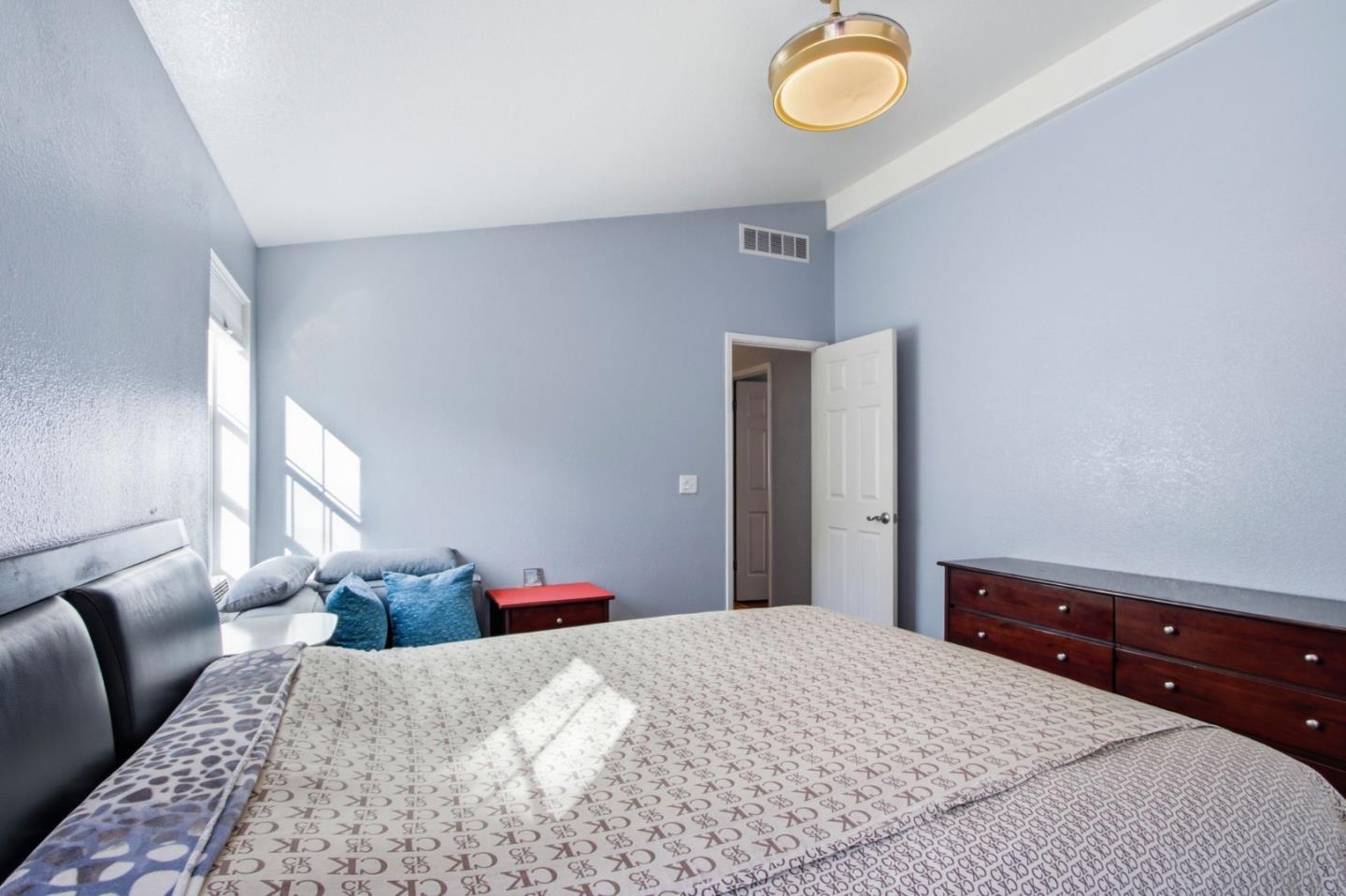 Detail Gallery Image 22 of 39 For 191 El Camino Real #146,  Mountain View,  CA 94040 - 3 Beds | 2 Baths