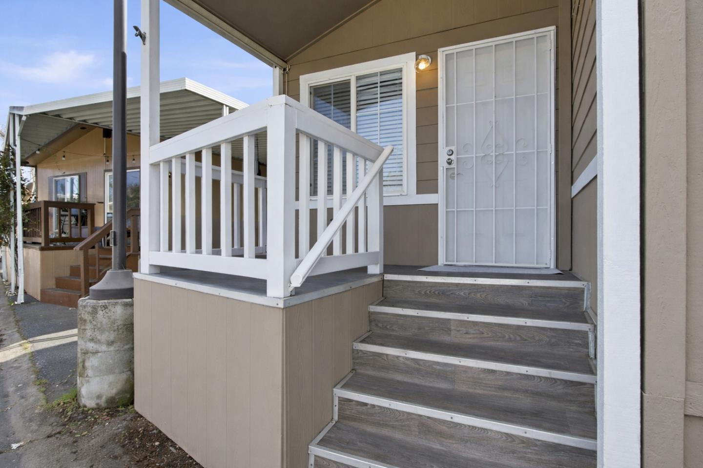 Detail Gallery Image 4 of 39 For 191 El Camino Real #146,  Mountain View,  CA 94040 - 3 Beds | 2 Baths