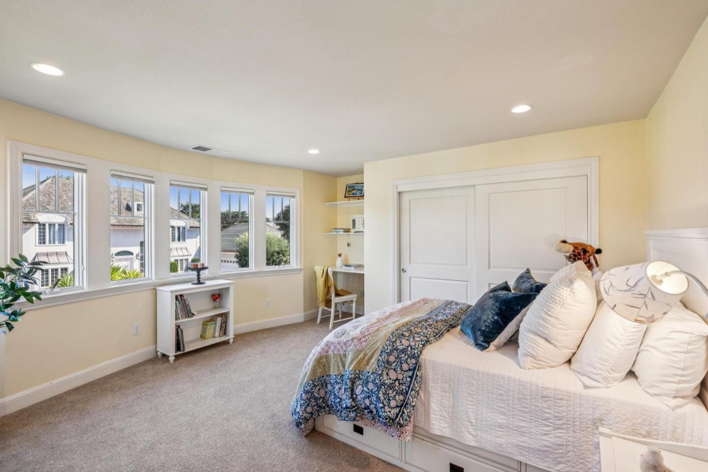 Detail Gallery Image 36 of 57 For 66 Spyglass Ct, Half Moon Bay,  CA 94019 - 6 Beds | 4 Baths