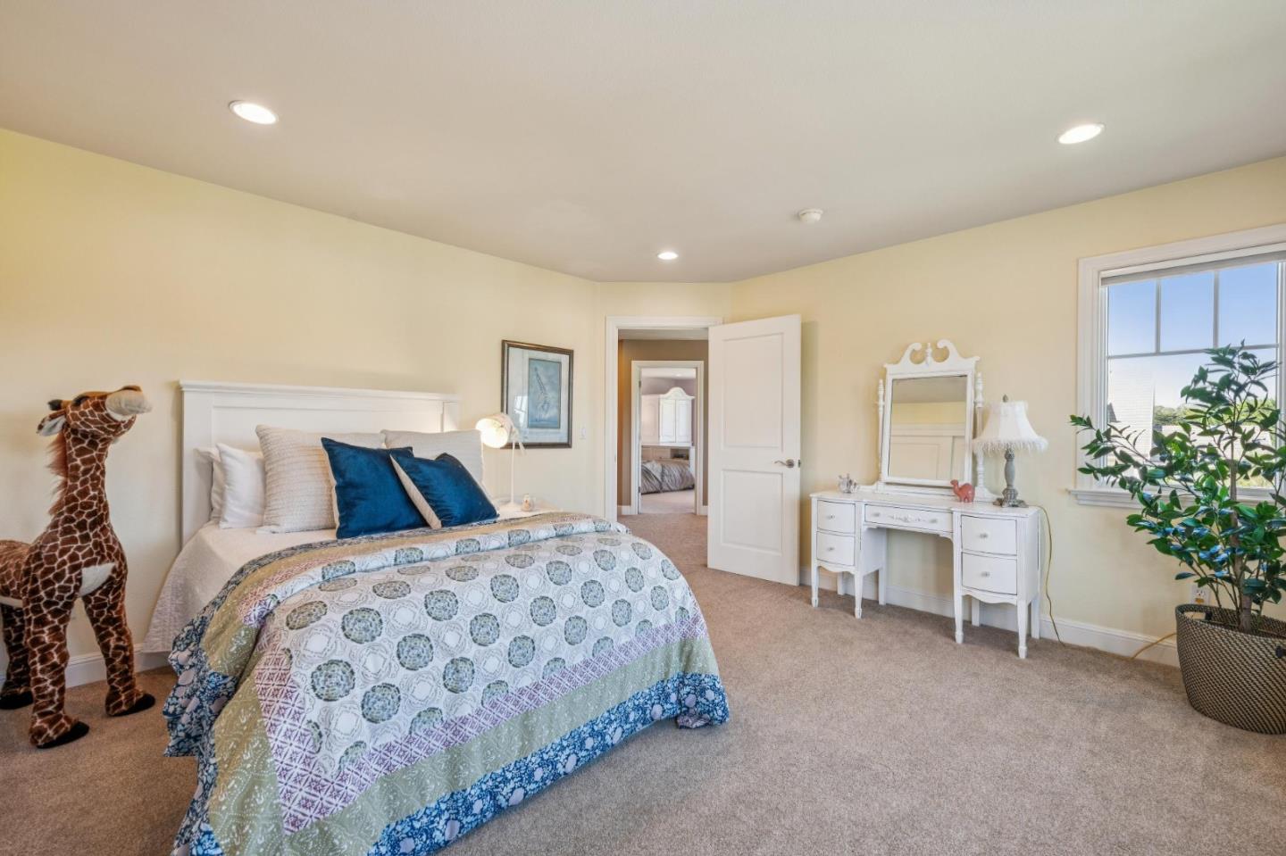 Detail Gallery Image 37 of 57 For 66 Spyglass Ct, Half Moon Bay,  CA 94019 - 6 Beds | 4 Baths