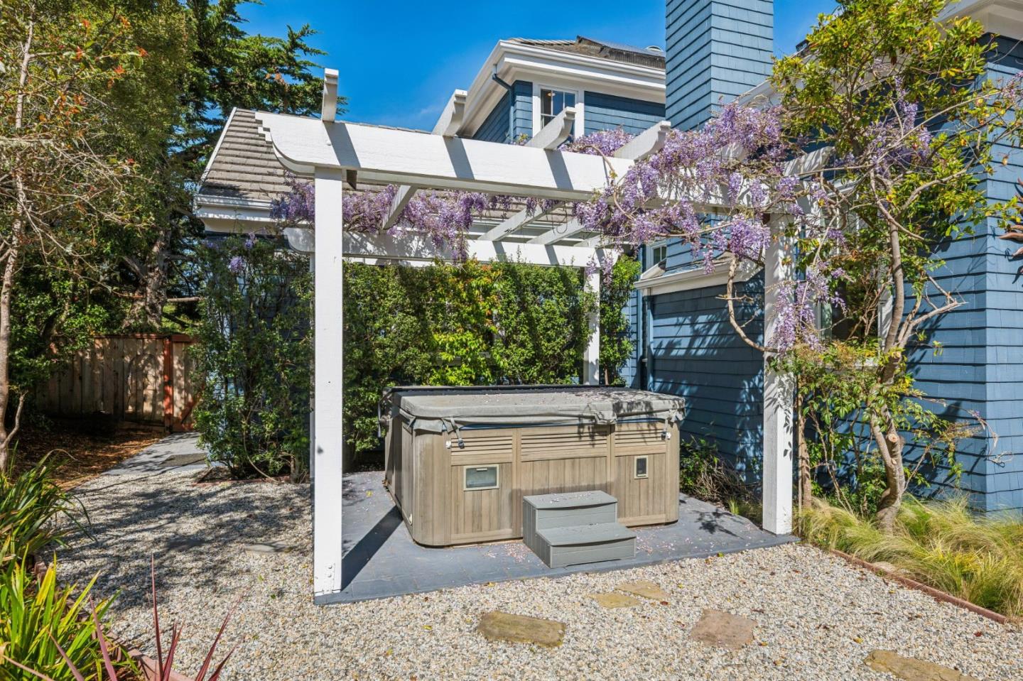 Detail Gallery Image 53 of 57 For 66 Spyglass Ct, Half Moon Bay,  CA 94019 - 6 Beds | 4 Baths