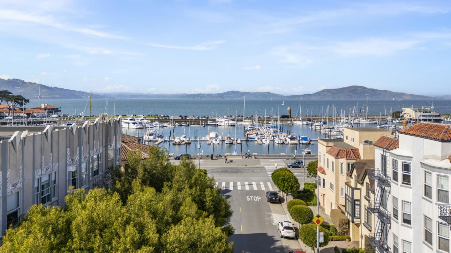 Detail Gallery Image 16 of 32 For 1921 Jefferson St #205,  San Francisco,  CA 94123 - 2 Beds | 2 Baths