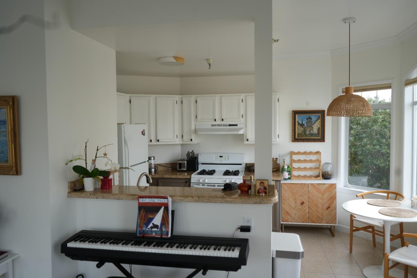 Detail Gallery Image 6 of 13 For 1921 Jefferson St #205,  San Francisco,  CA 94123 - 2 Beds | 2 Baths