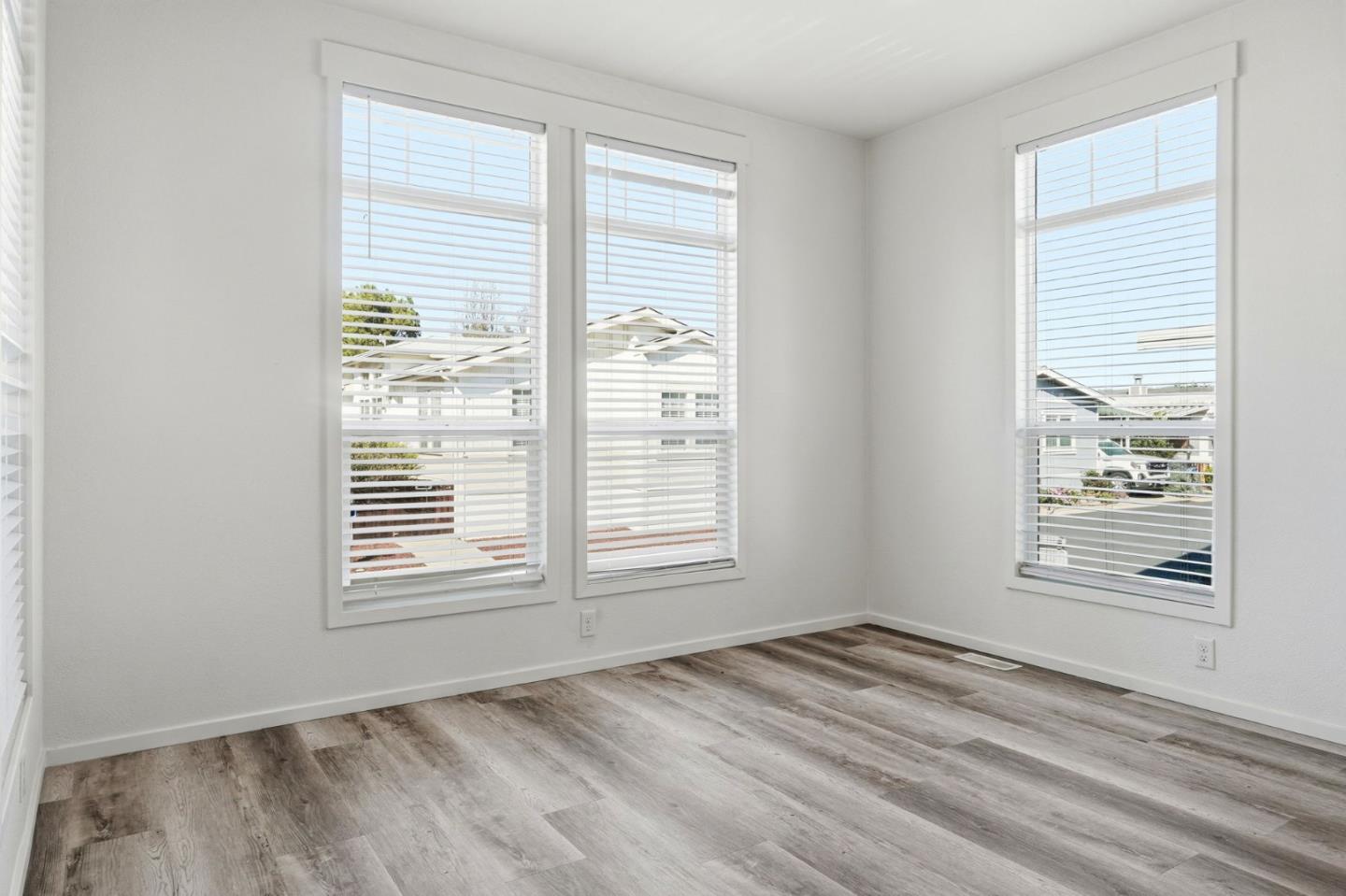 Detail Gallery Image 15 of 35 For 500 W 10th St #140,  Gilroy,  CA 95020 - 3 Beds | 2 Baths