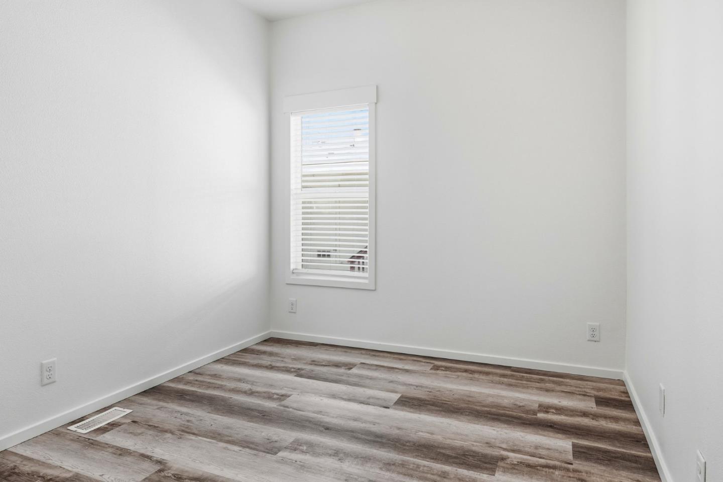 Detail Gallery Image 16 of 35 For 500 W 10th St #140,  Gilroy,  CA 95020 - 3 Beds | 2 Baths