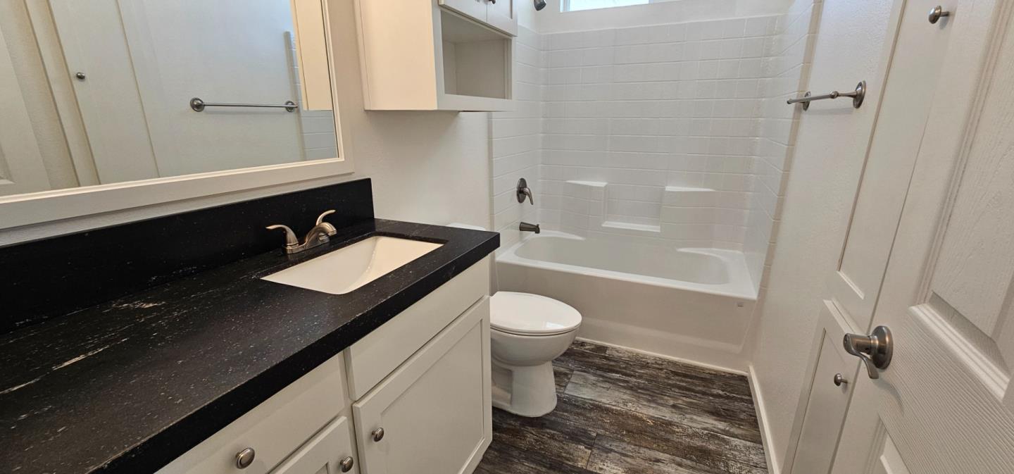 Detail Gallery Image 7 of 7 For 500 W 10th St #140,  Gilroy,  CA 95020 - 3 Beds | 2 Baths