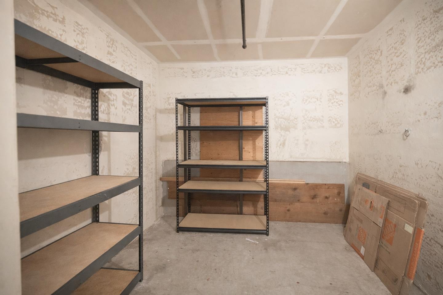 Detail Gallery Image 25 of 27 For 504 Ocean Ave #4,  Monterey,  CA 93940 - 2 Beds | 1/1 Baths