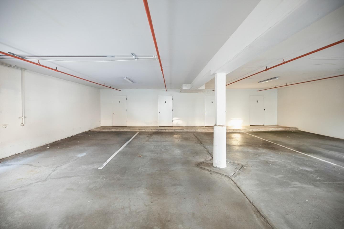 Detail Gallery Image 26 of 27 For 504 Ocean Ave #4,  Monterey,  CA 93940 - 2 Beds | 1/1 Baths