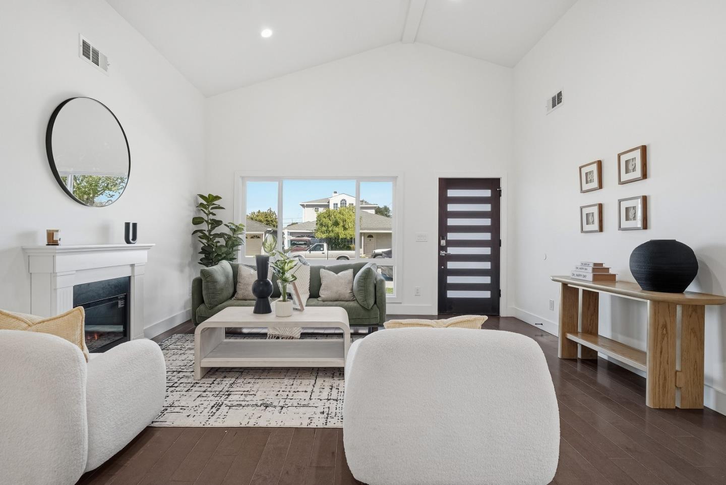 Detail Gallery Image 14 of 39 For 3992 Casanova Dr, San Mateo,  CA 94403 - 4 Beds | 2/1 Baths