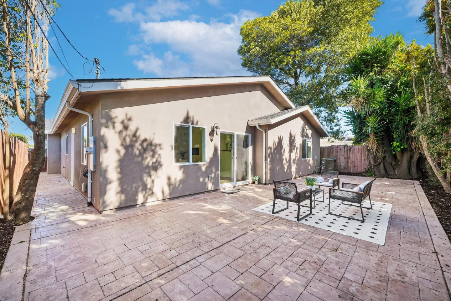 Detail Gallery Image 26 of 39 For 3992 Casanova Dr, San Mateo,  CA 94403 - 4 Beds | 2/1 Baths