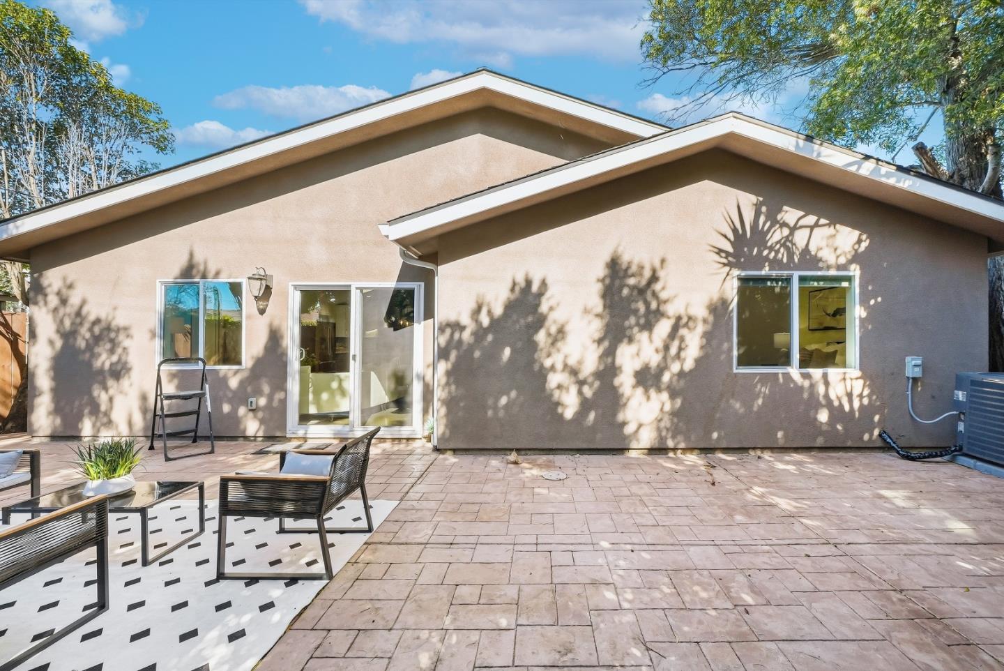 Detail Gallery Image 30 of 39 For 3992 Casanova Dr, San Mateo,  CA 94403 - 4 Beds | 2/1 Baths