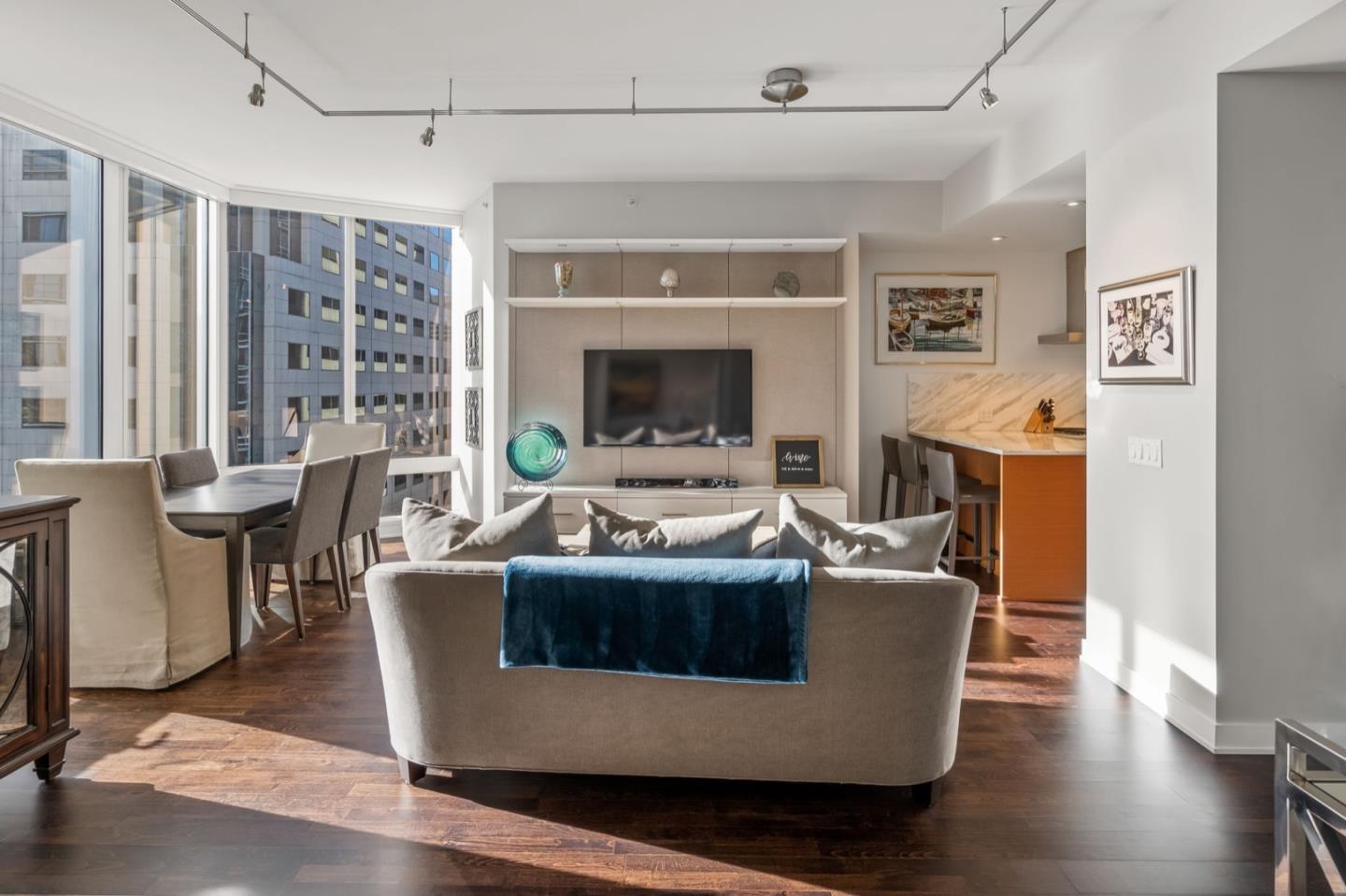 Detail Gallery Image 4 of 39 For 301 Mission St 36f,  San Francisco,  CA 94105 - 2 Beds | 2 Baths