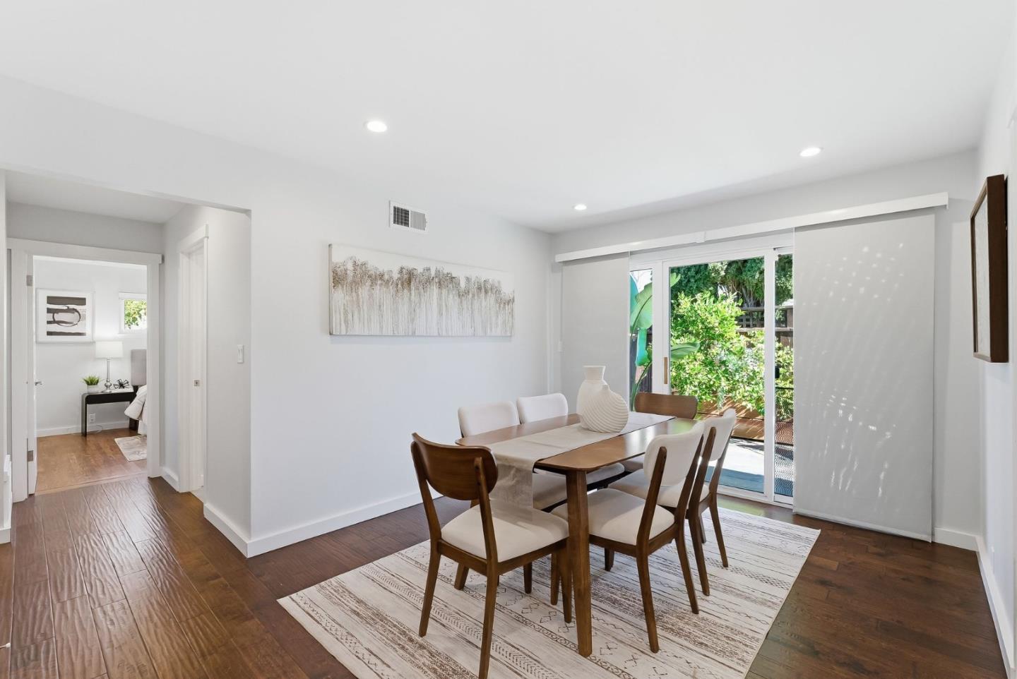 Detail Gallery Image 6 of 20 For 323 Myrtle St, Redwood City,  CA 94062 - 3 Beds | 2 Baths