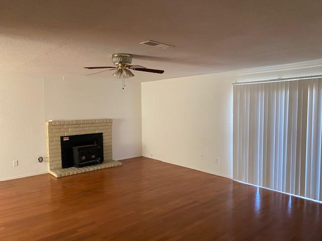 Detail Gallery Image 8 of 19 For 7010 Hemet Ave, Stockton,  CA 95207 - 3 Beds | 2 Baths