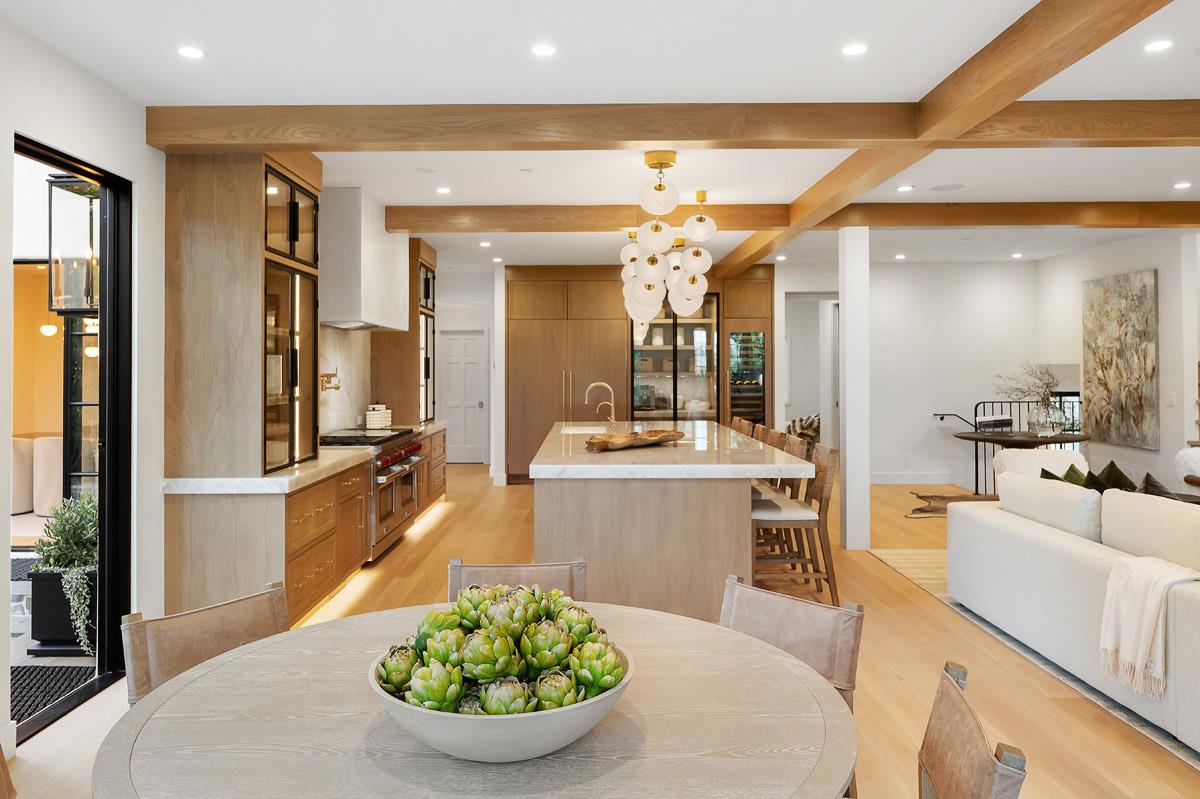 Detail Gallery Image 14 of 54 For 729 Chiltern Rd, Hillsborough,  CA 94010 - 5 Beds | 7/1 Baths