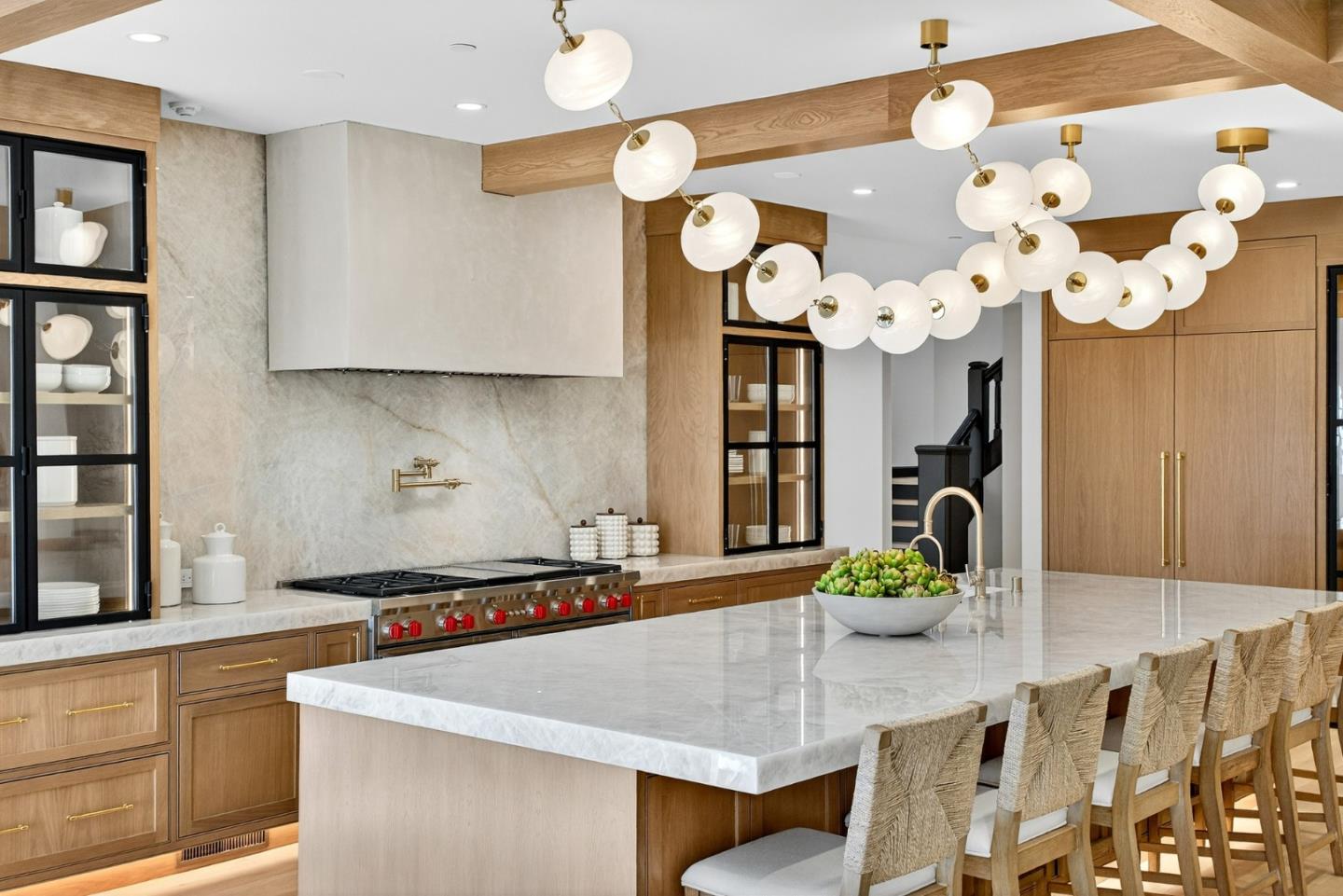 Detail Gallery Image 19 of 54 For 729 Chiltern Rd, Hillsborough,  CA 94010 - 5 Beds | 7/1 Baths