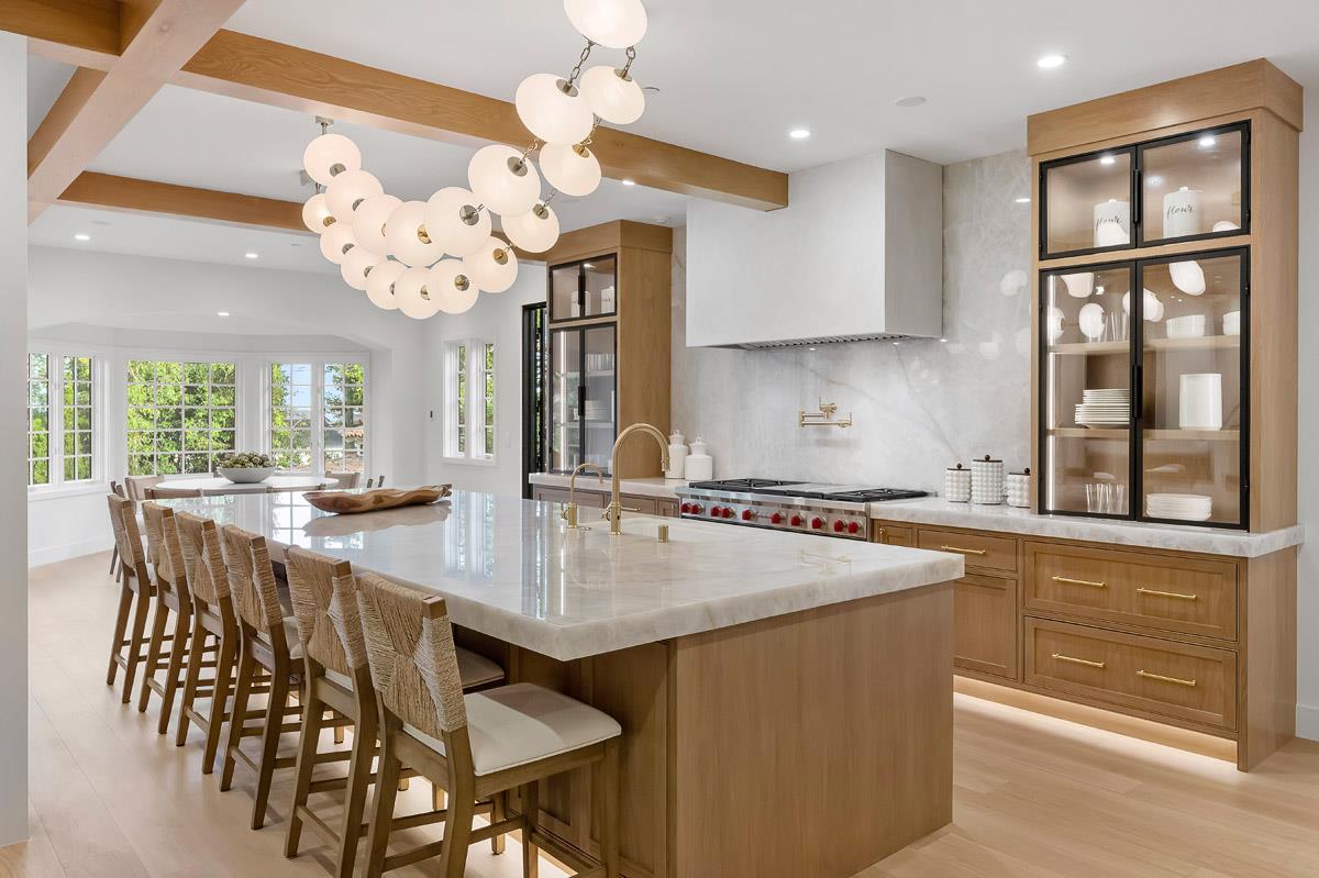 Detail Gallery Image 20 of 54 For 729 Chiltern Rd, Hillsborough,  CA 94010 - 5 Beds | 7/1 Baths