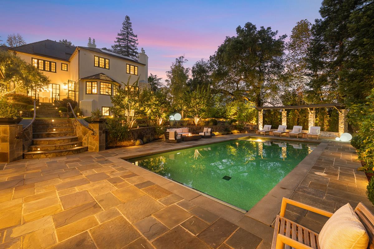 Detail Gallery Image 52 of 54 For 729 Chiltern Rd, Hillsborough,  CA 94010 - 5 Beds | 7/1 Baths