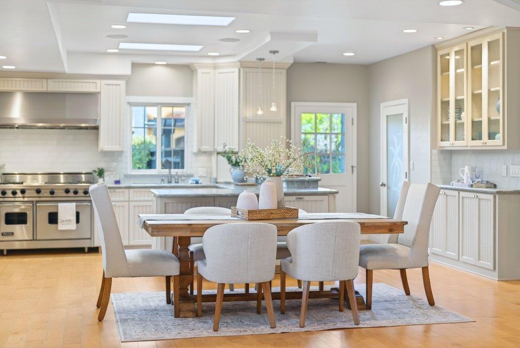 Detail Gallery Image 12 of 57 For 4380 Court Dr, Santa Cruz,  CA 95062 - 3 Beds | 2 Baths