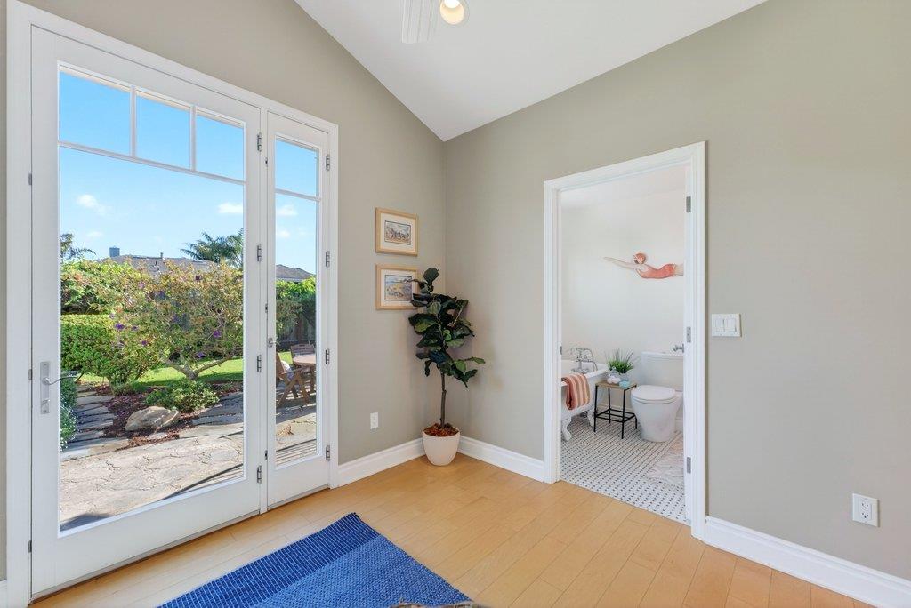 Detail Gallery Image 28 of 57 For 4380 Court Dr, Santa Cruz,  CA 95062 - 3 Beds | 2 Baths