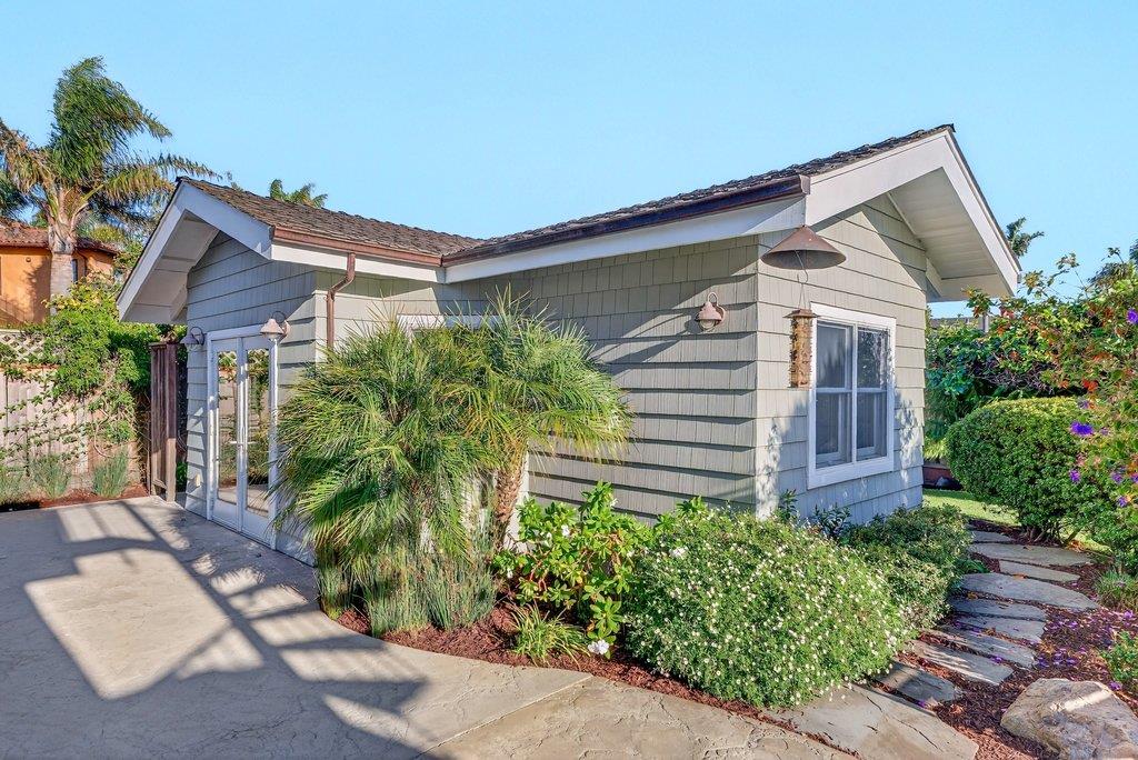 Detail Gallery Image 31 of 57 For 4380 Court Dr, Santa Cruz,  CA 95062 - 3 Beds | 2 Baths