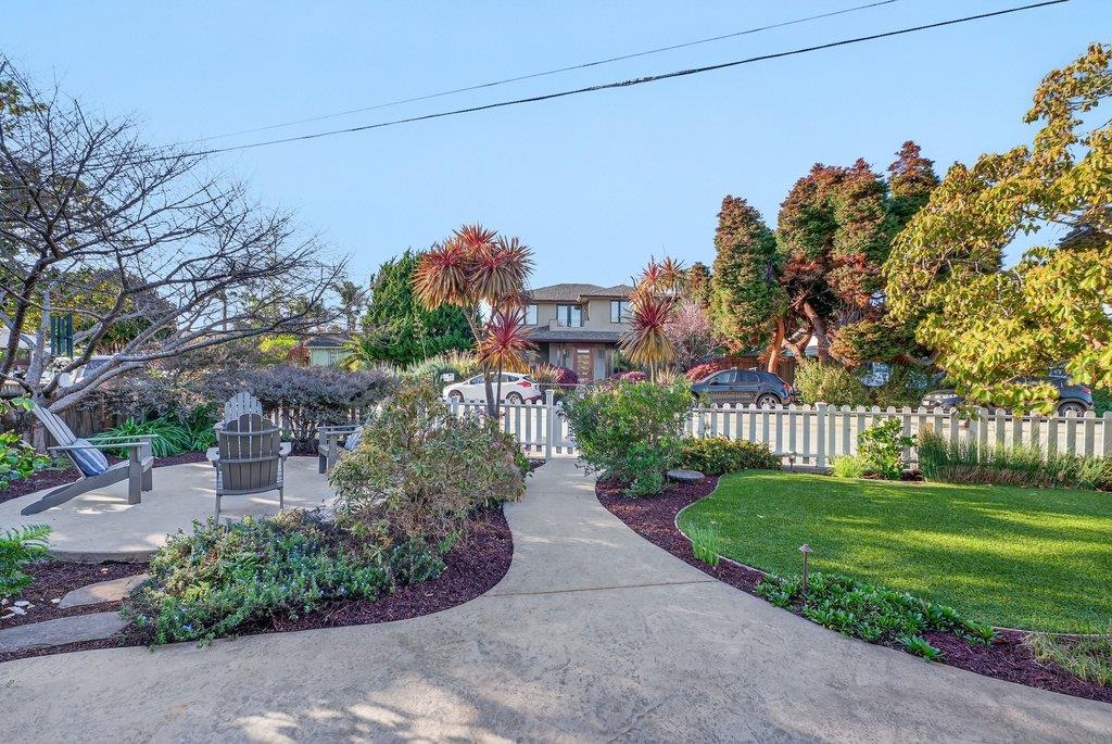 Detail Gallery Image 37 of 57 For 4380 Court Dr, Santa Cruz,  CA 95062 - 3 Beds | 2 Baths