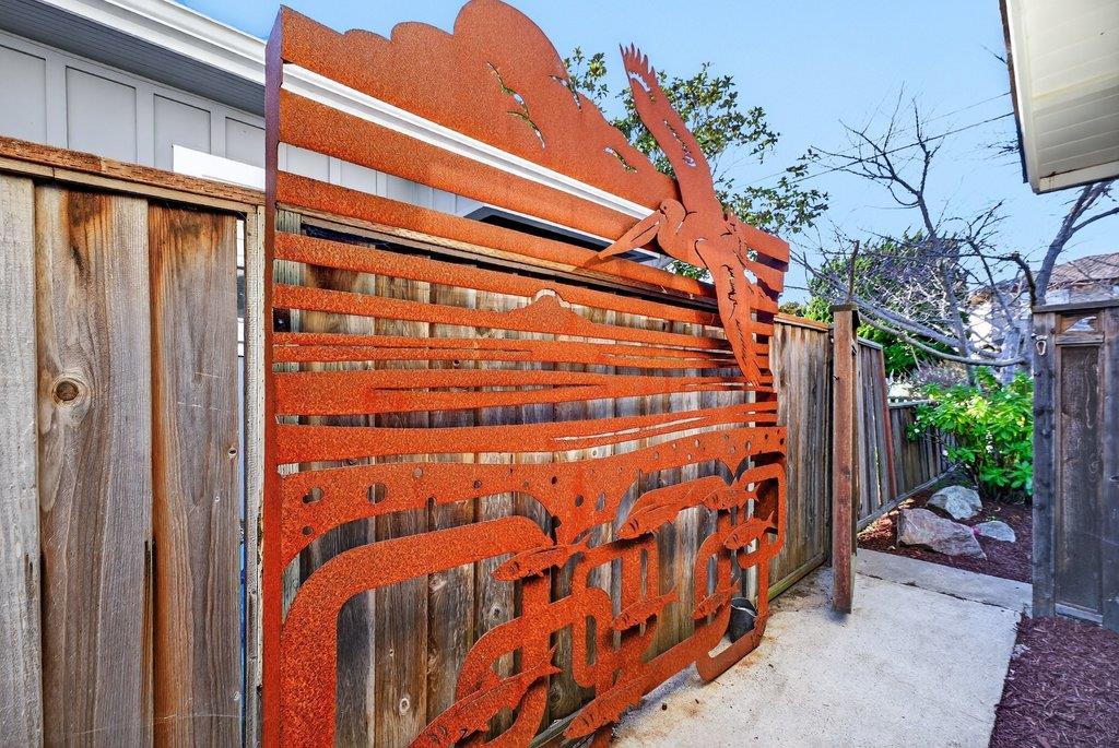 Detail Gallery Image 51 of 57 For 4380 Court Dr, Santa Cruz,  CA 95062 - 3 Beds | 2 Baths