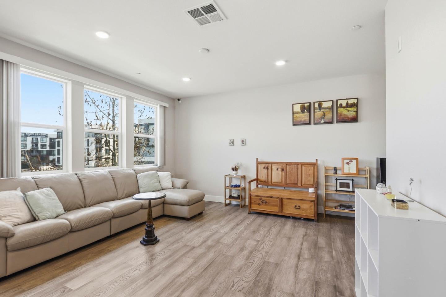 Photo #5: ML82037509 Listing: Photo #5