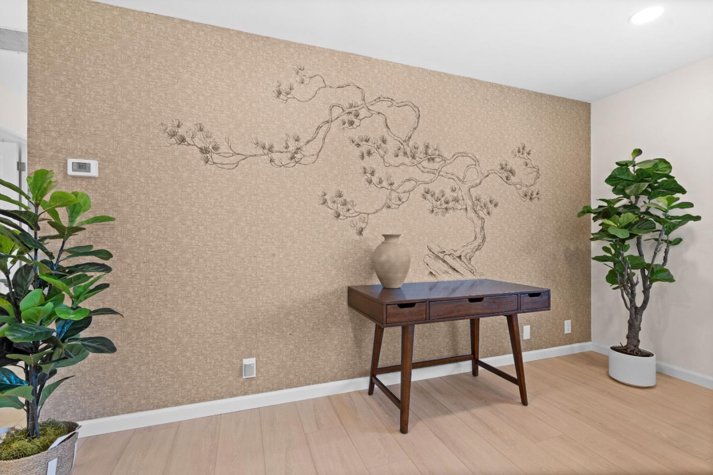 Detail Gallery Image 13 of 36 For 1118 Revere Dr, Sunnyvale,  CA 94087 - 4 Beds | 2 Baths