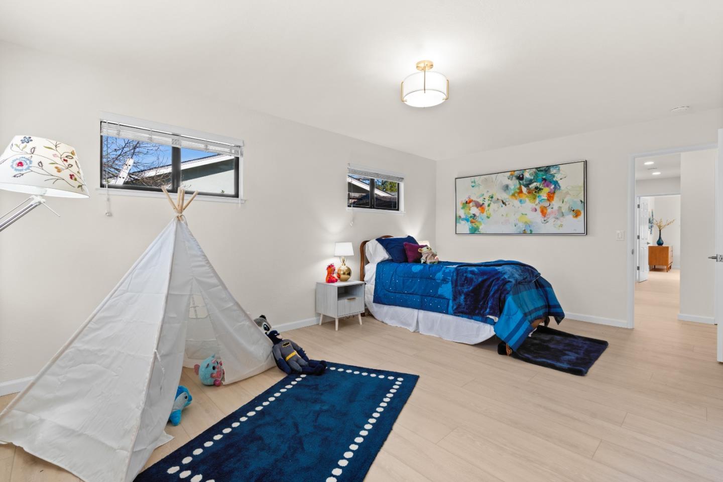 Detail Gallery Image 20 of 36 For 1118 Revere Dr, Sunnyvale,  CA 94087 - 4 Beds | 2 Baths