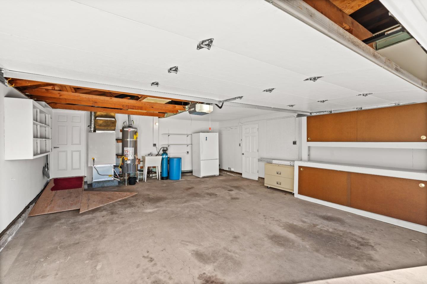 Detail Gallery Image 31 of 36 For 1118 Revere Dr, Sunnyvale,  CA 94087 - 4 Beds | 2 Baths