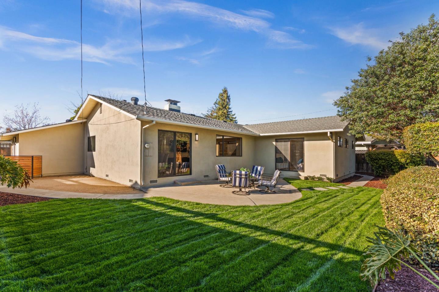 Detail Gallery Image 33 of 36 For 1118 Revere Dr, Sunnyvale,  CA 94087 - 4 Beds | 2 Baths