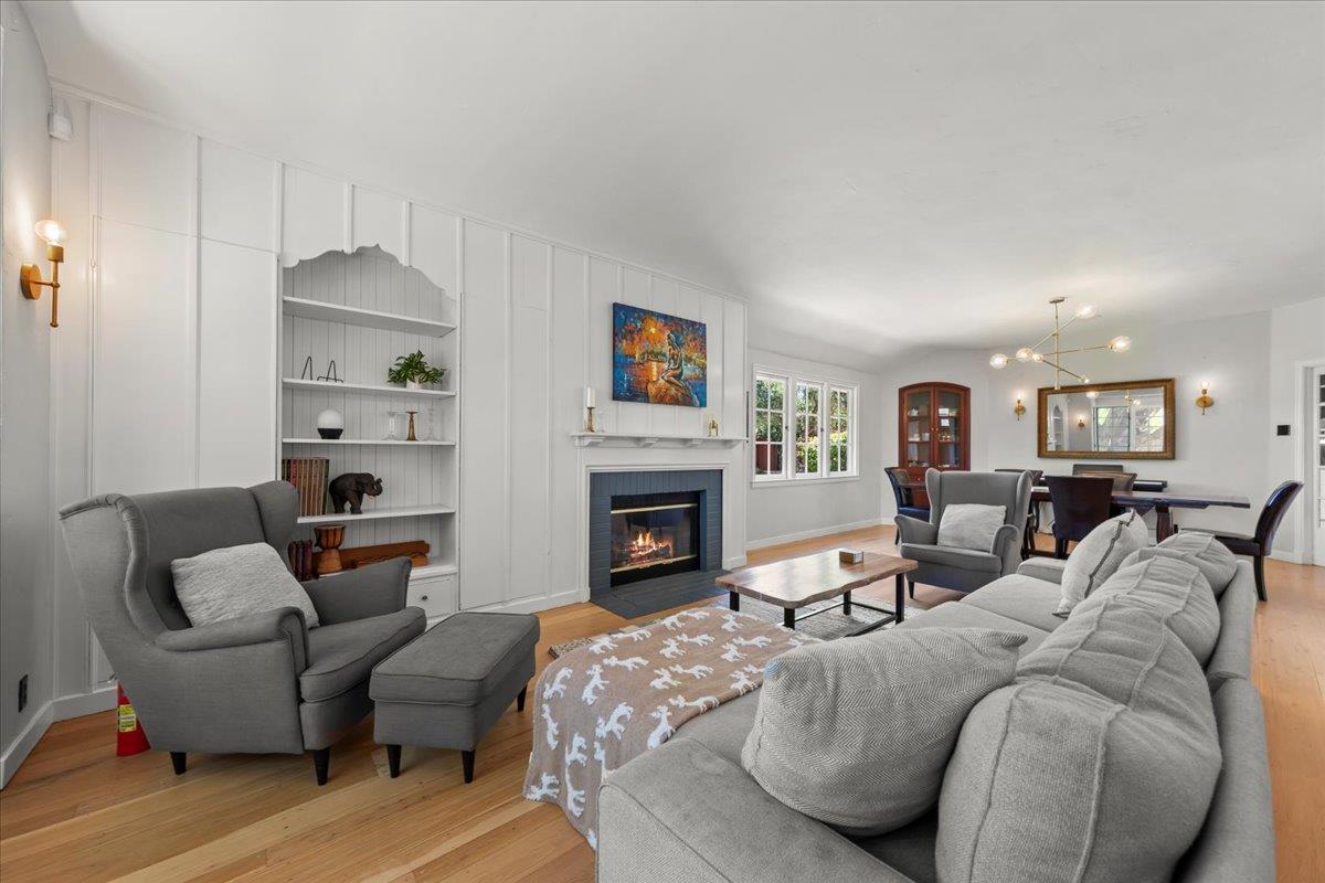 Detail Gallery Image 13 of 53 For 16995 Pine Way, Morgan Hill,  CA 95037 - 5 Beds | 3/1 Baths