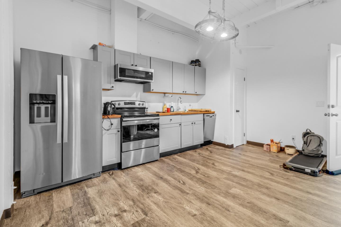 Detail Gallery Image 12 of 17 For 1157 Forest Ave, Pacific Grove,  CA 93950 - – Beds | – Baths