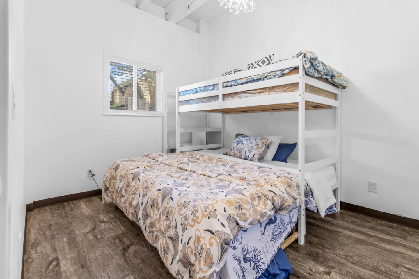 Detail Gallery Image 14 of 17 For 1157 Forest Ave, Pacific Grove,  CA 93950 - – Beds | – Baths