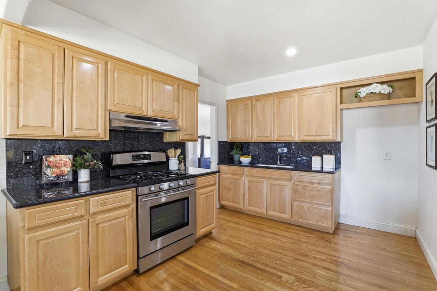 Detail Gallery Image 19 of 40 For 3309 Joanne Ave, San Jose,  CA 95127 - 3 Beds | 1/1 Baths