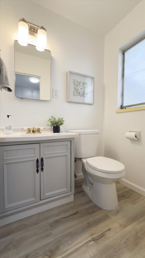 Detail Gallery Image 16 of 24 For 1196 Foothill St, Redwood City,  CA 94061 - 3 Beds | 1/1 Baths